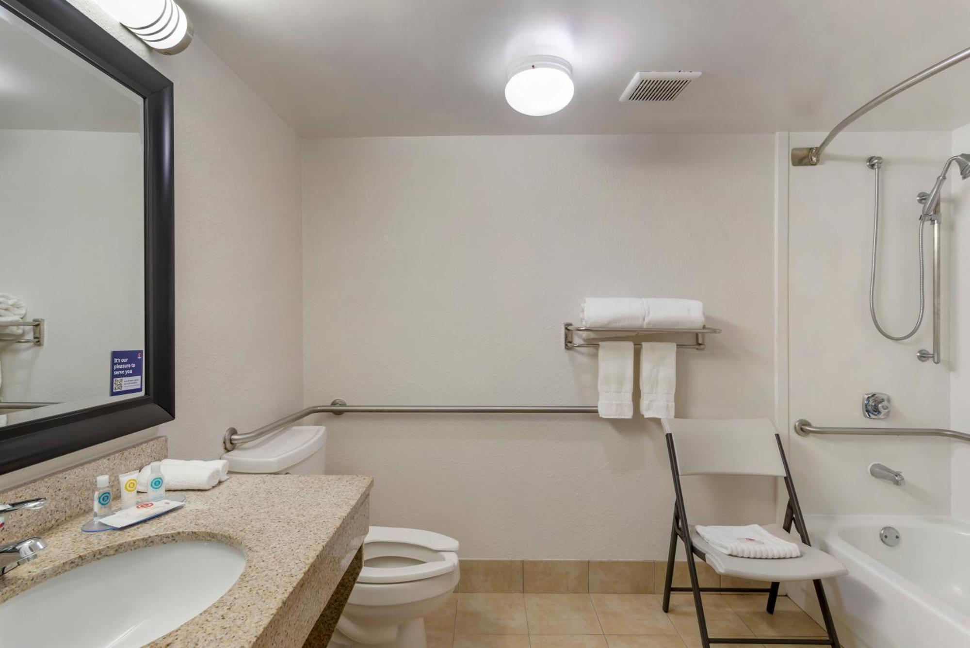 Comfort Alpharetta-atlanta North 3*